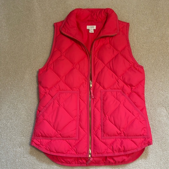 Pink JCrew puffer vest, size XS, EUC - Picture 1 of 5